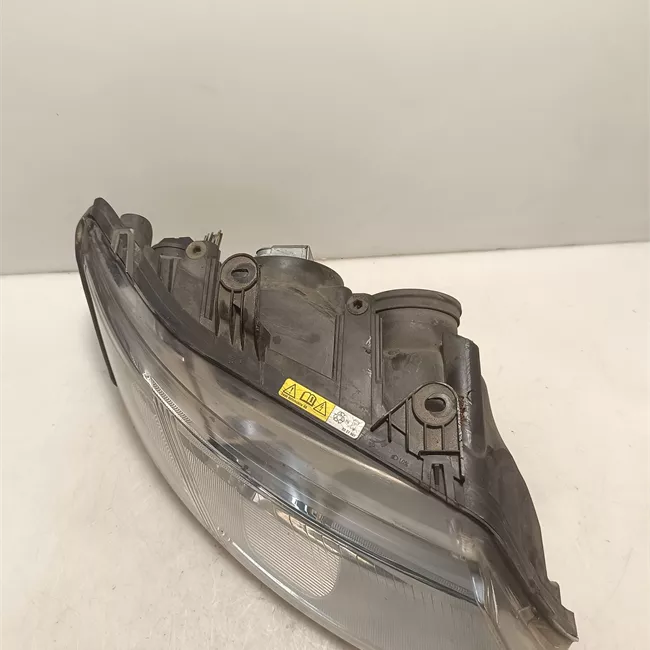 Proiettore sinistro Xeno