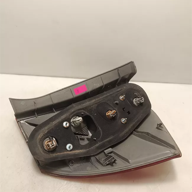 Fanale posteriore sinistro