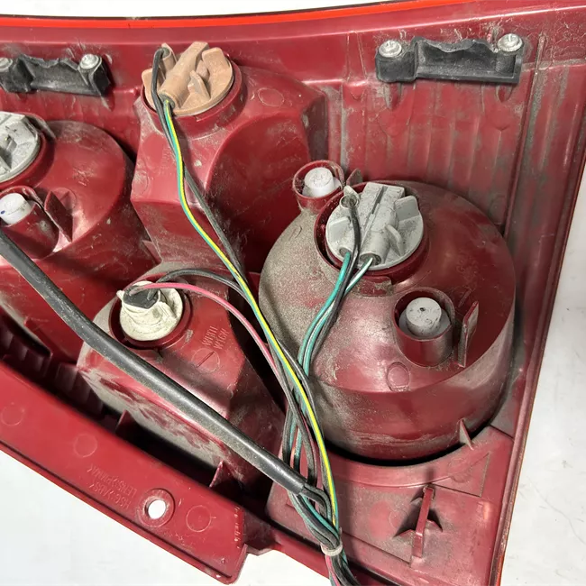 Fanale posteriore sinistro