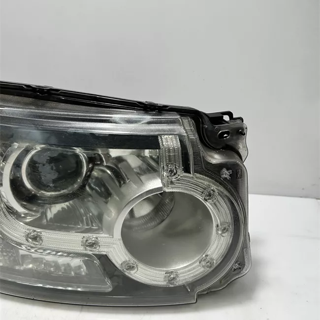 Proiettore destro con regolazione manuale