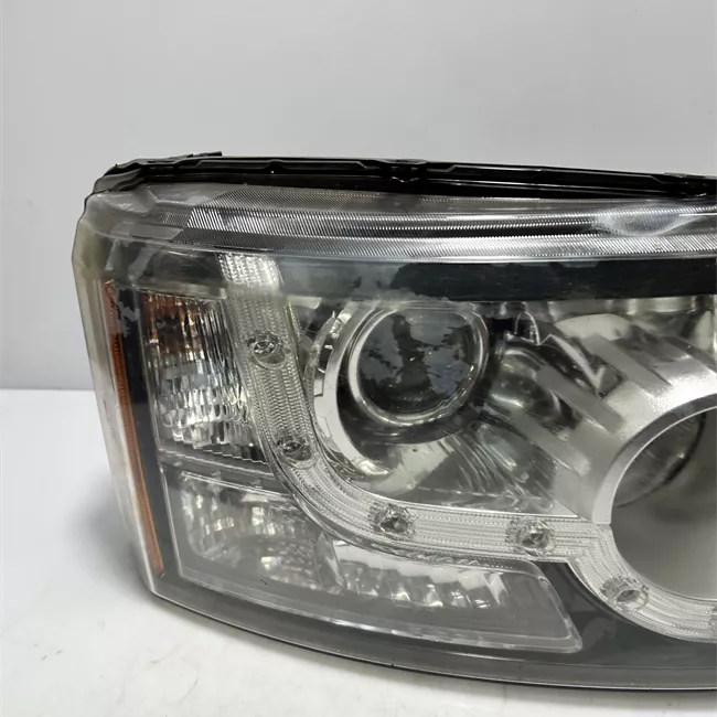 Proiettore destro con regolazione manuale