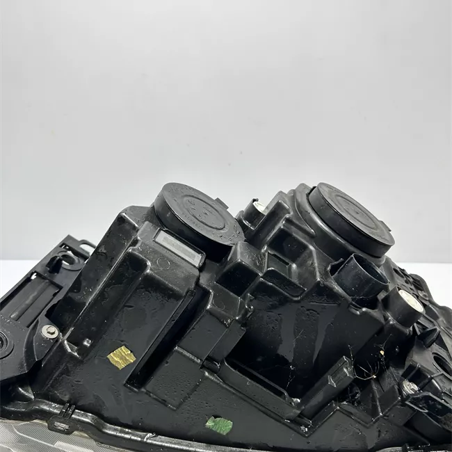 Proiettore destro con regolazione manuale