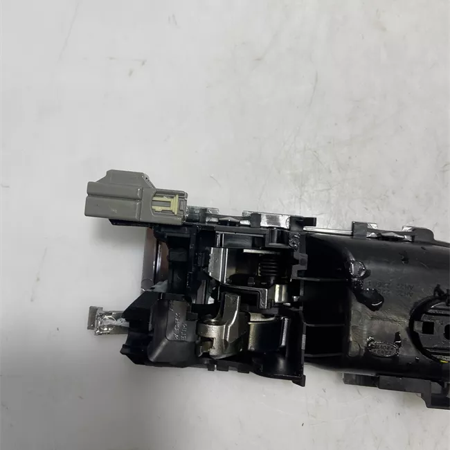 Maniglia interna apertura porta posteriore sinistra