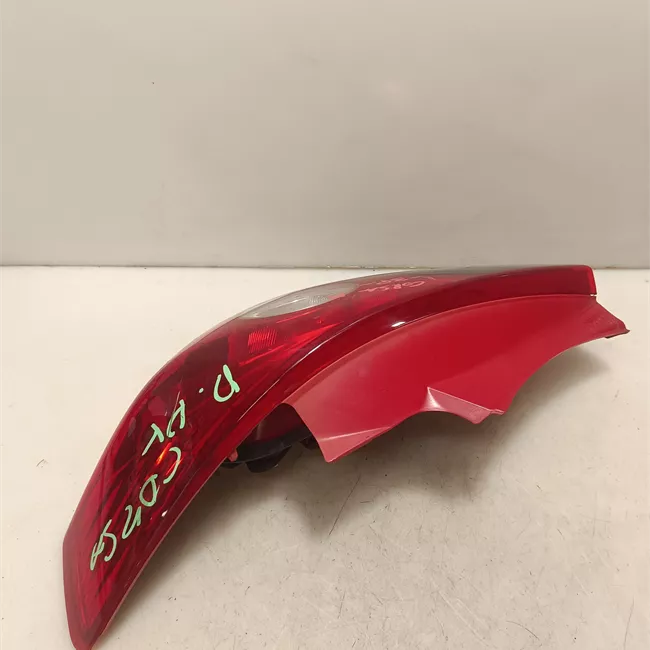 Fanale posteriore destro Trasparente scuro