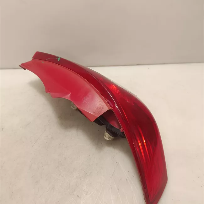 Fanale posteriore sinistro