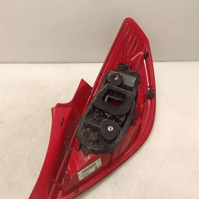 Fanale posteriore sinistro