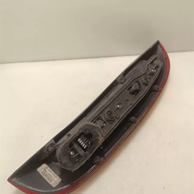 Fanale posteriore sinistro Rosso