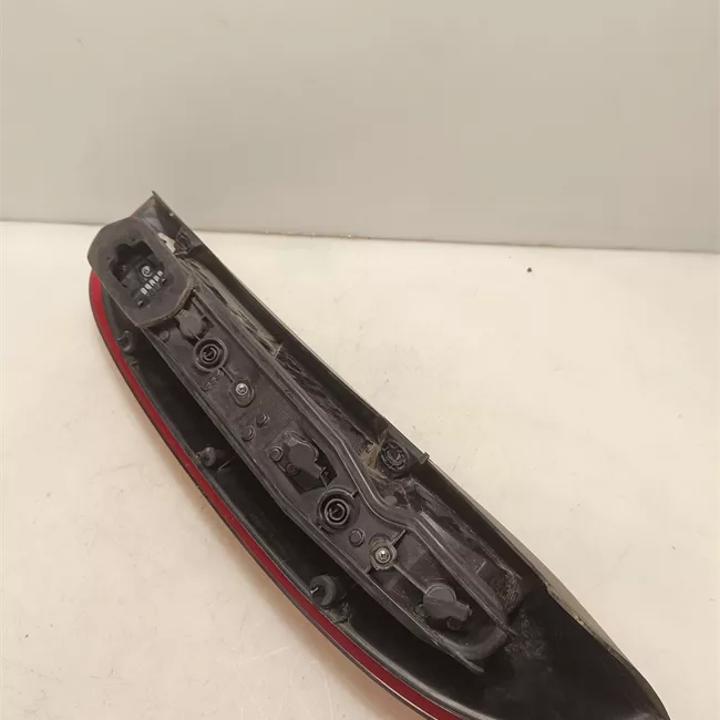 Fanale posteriore sinistro Rosso