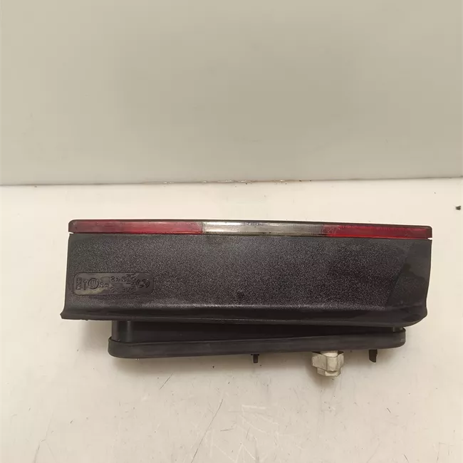 Fanale posteriore sinistro