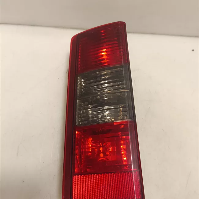 Fanale posteriore sinistro