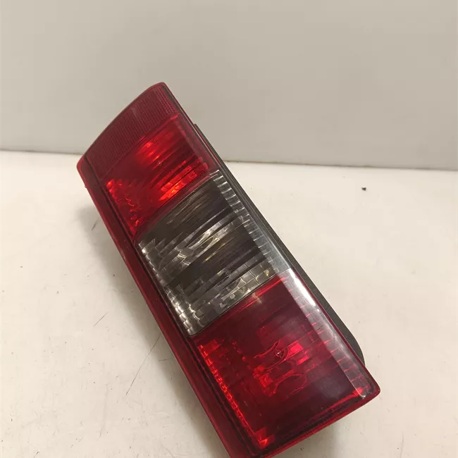 Fanale posteriore sinistro