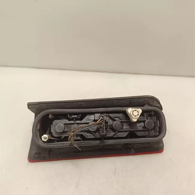 Fanale posteriore sinistro