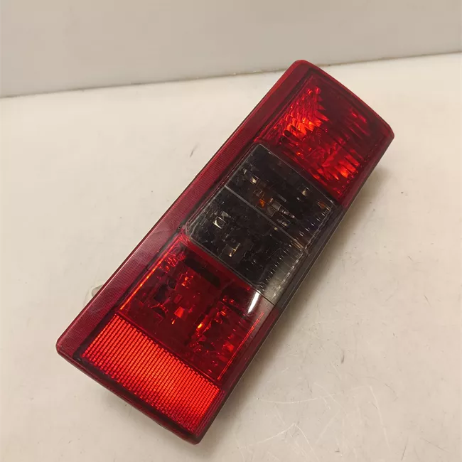 Fanale posteriore sinistro