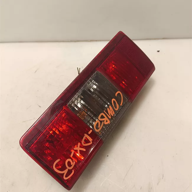 Fanale posteriore destro con fendinebbia post