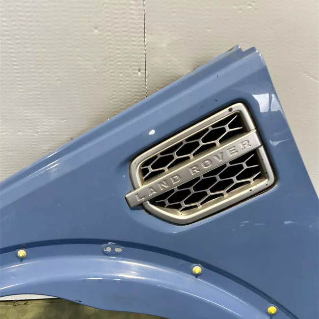 Parafango anteriore sinistro