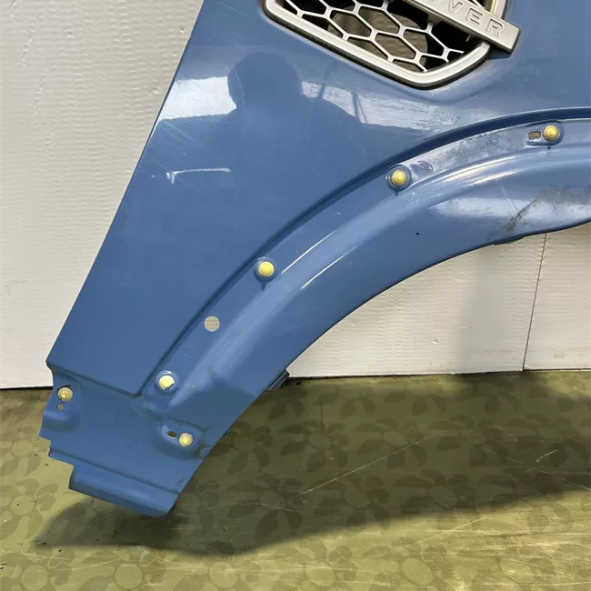 Parafango anteriore destro