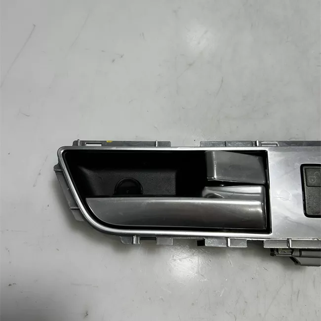 Maniglia interna apertura porta anteriore destra