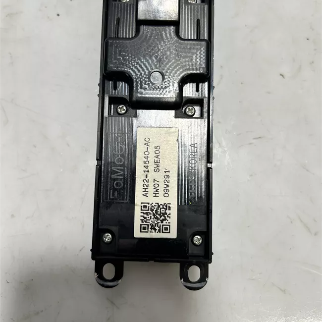 Blocco comandi alzacristalli e retrovisori esterno