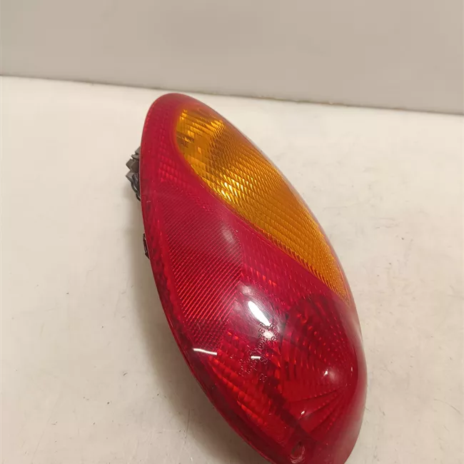 Fanale posteriore sinistro