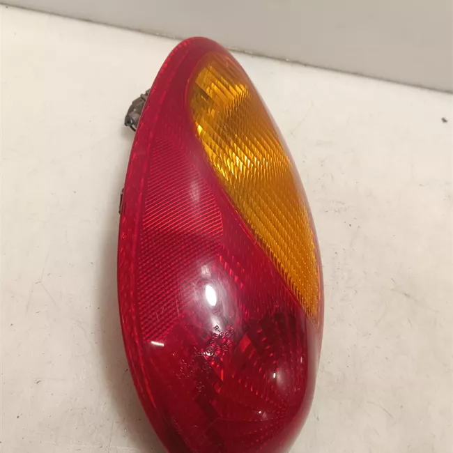 Fanale posteriore sinistro