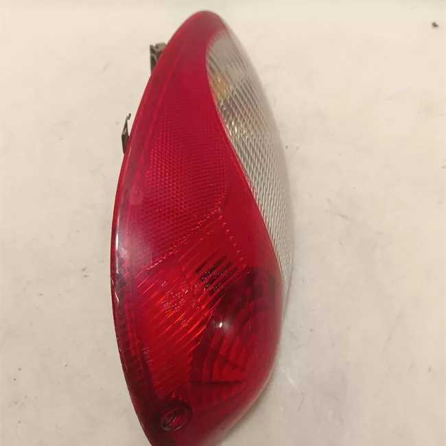 Fanale posteriore sinistro