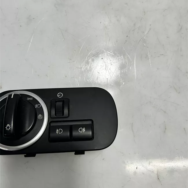 Interruttore blocco comando luci