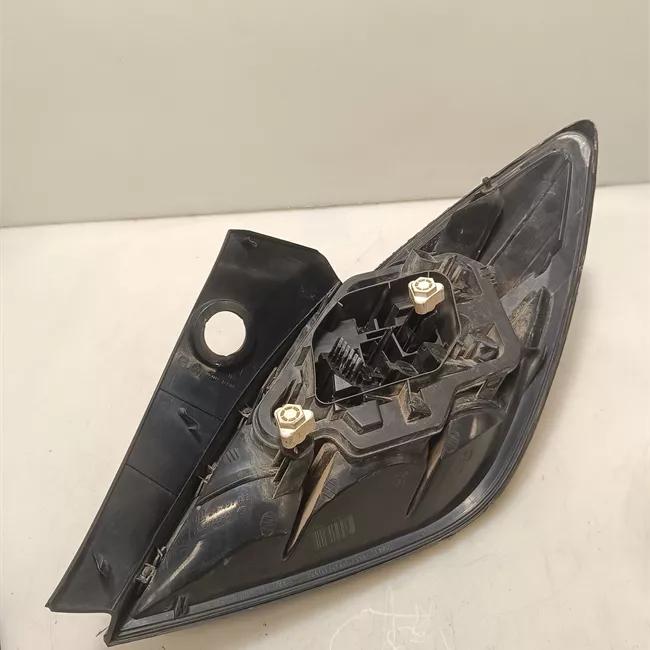 Fanale posteriore sinistro