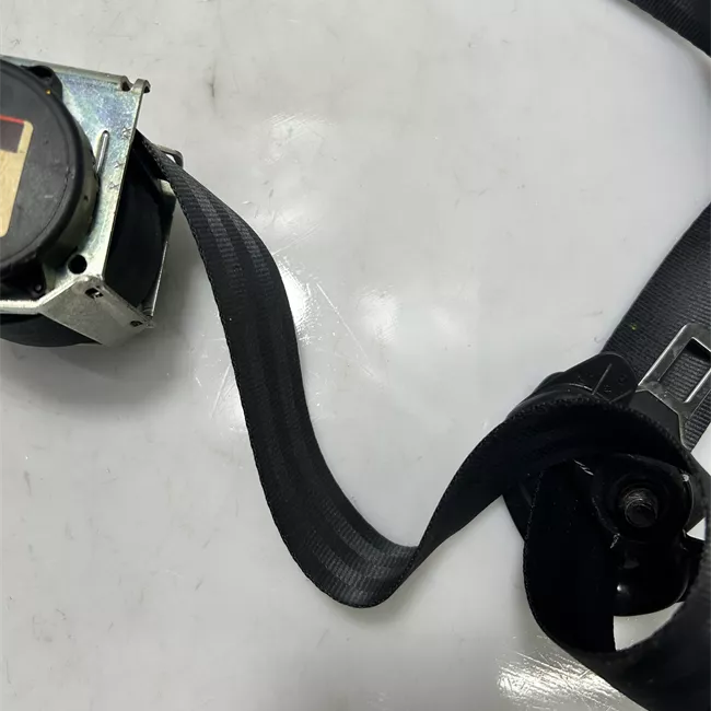 Cintura di sicurezza anteriore destra B6