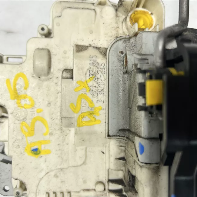 Serratura porta anteriore sinistra