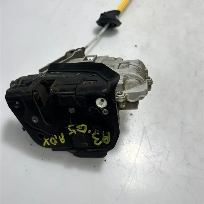 Serratura porta anteriore destra