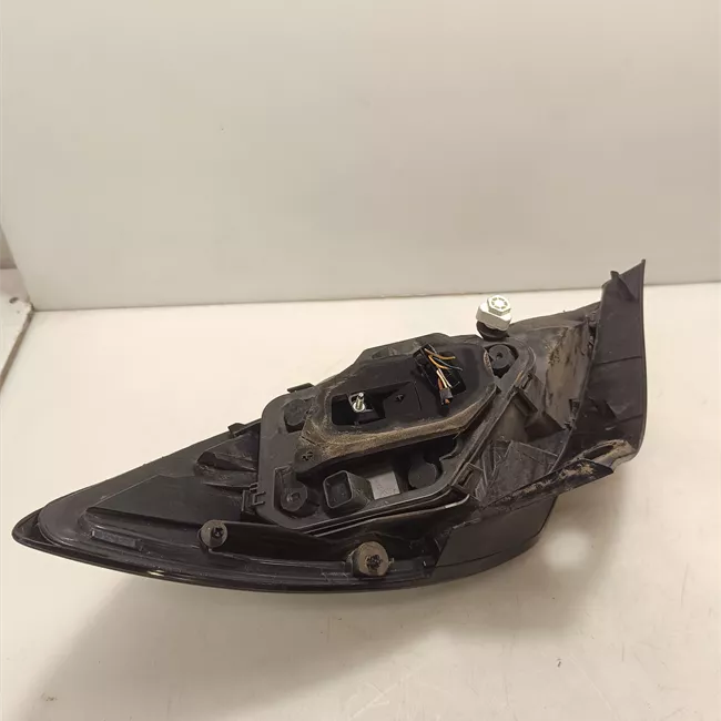 Fanale posteriore sinistro