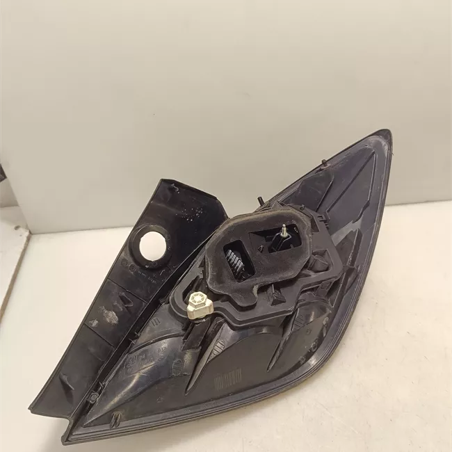 Fanale posteriore sinistro