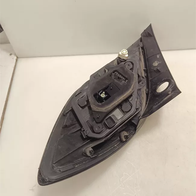 Fanale posteriore sinistro