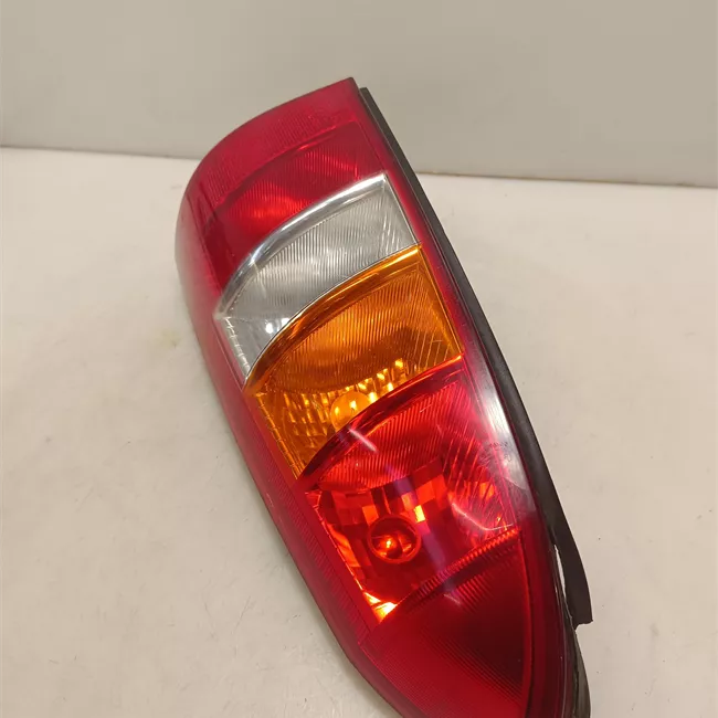 Fanale posteriore sinistro