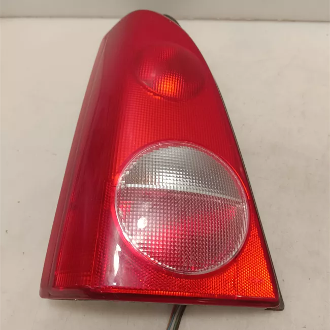 Fanale posteriore sinistro