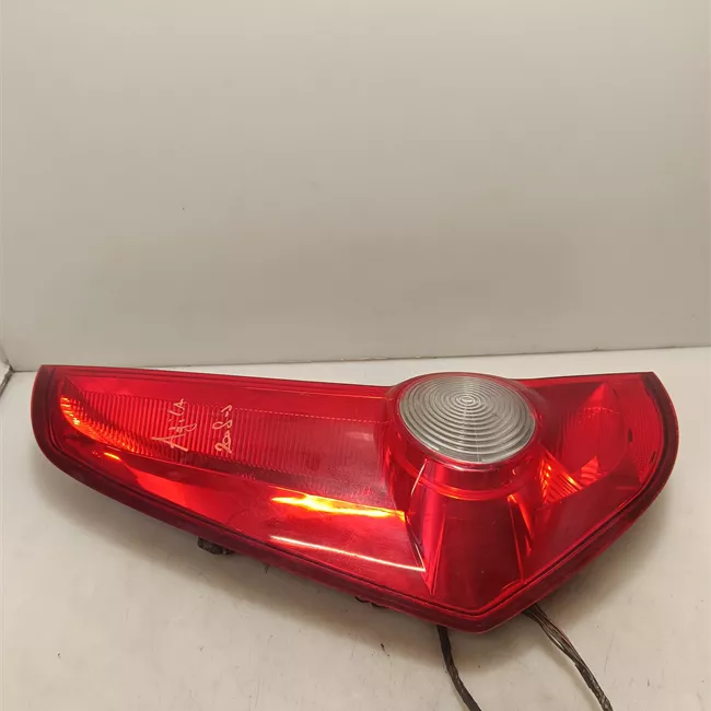 Fanale posteriore sinistro