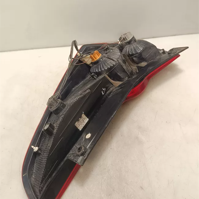 Fanale posteriore sinistro