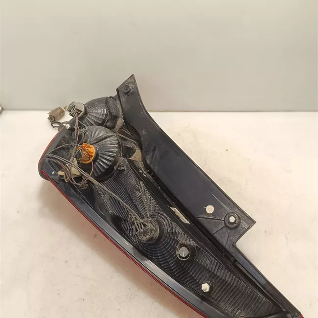 Fanale posteriore sinistro