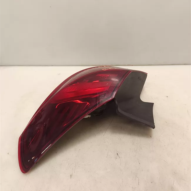 Fanale posteriore parte esterno destro