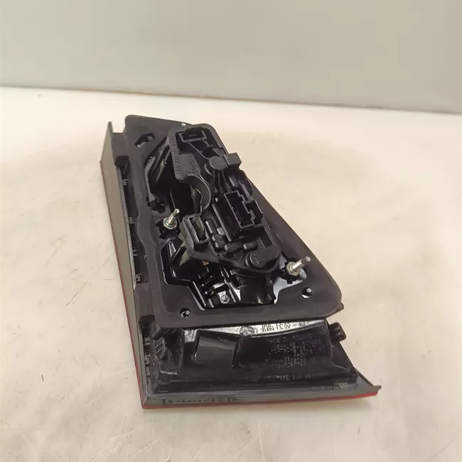 Fanale posteriore parte interno sinistro Led