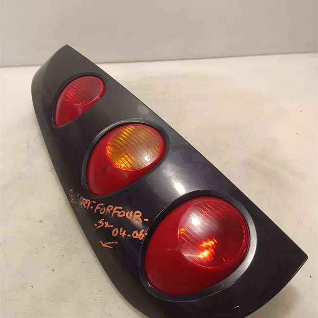 Fanale posteriore sinistro 04-05<