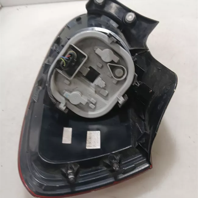 Fanale posteriore sinistro