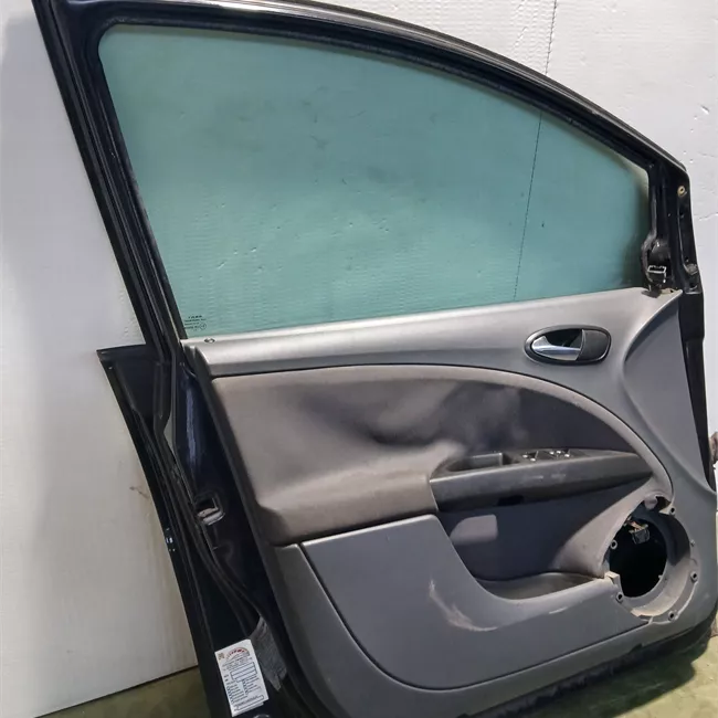 Porta anteriore sinistra