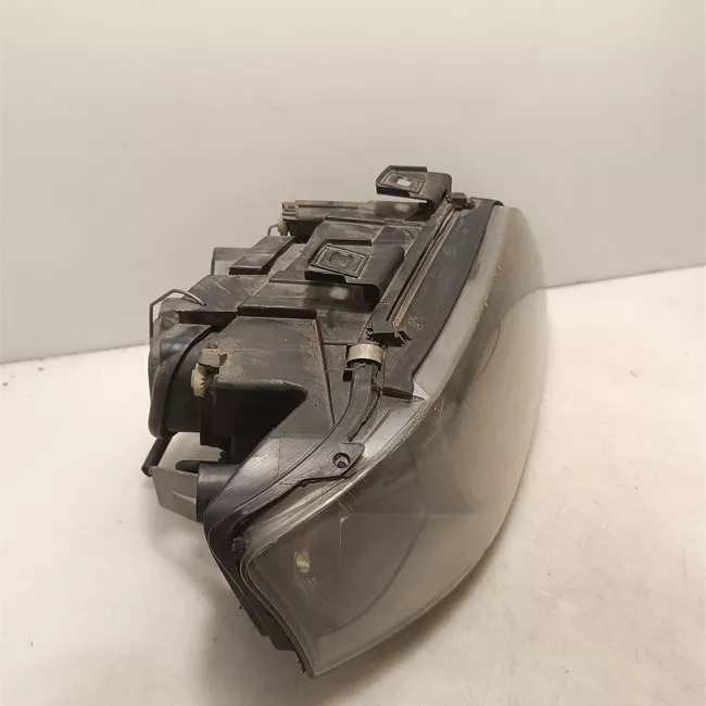 Proiettore destro Xenon