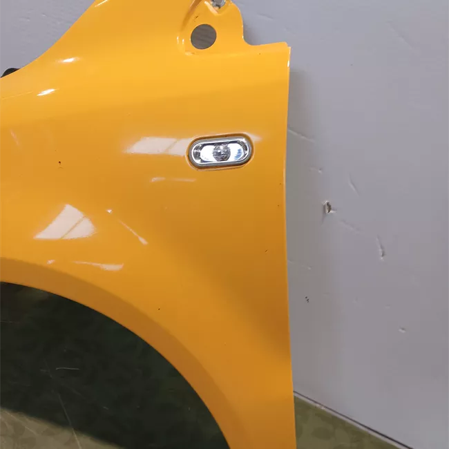 Parafango anteriore sinistro