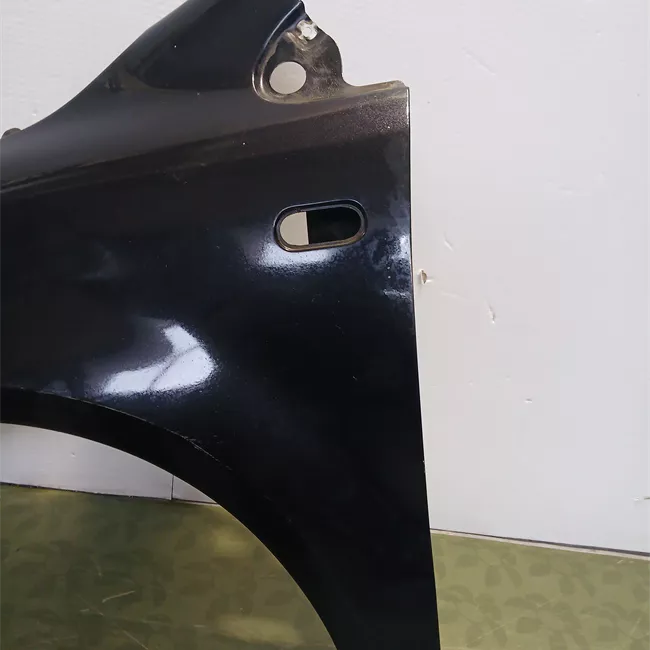 Parafango anteriore sinistro