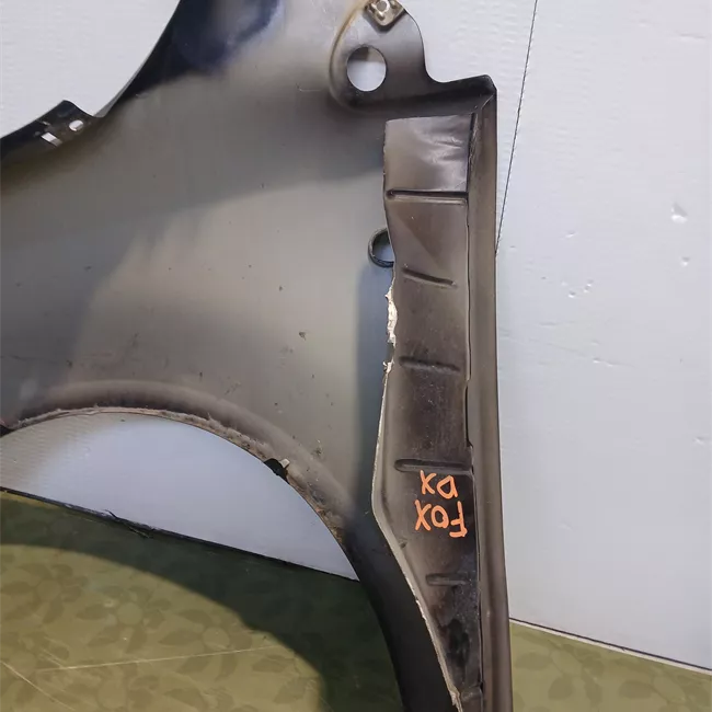 Parafango anteriore destro