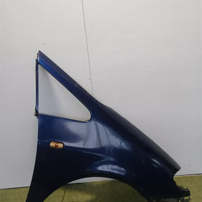 Parafango anteriore destro