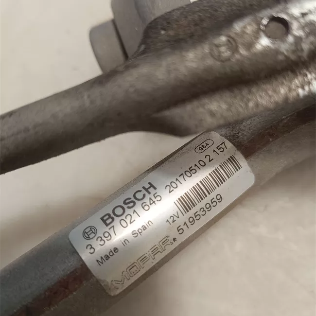 Meccanismo tergiparabrezza con motorino