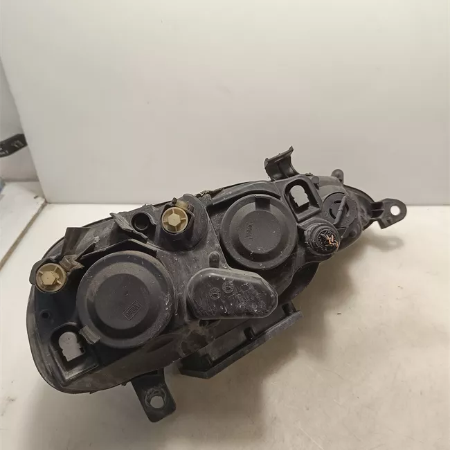 Proiettore sinistro con proiettore Xeno